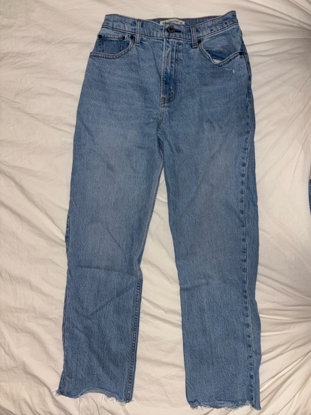 Abercrombie & Fitch Women’s 90’s Straight Ultra High Rise Jeans